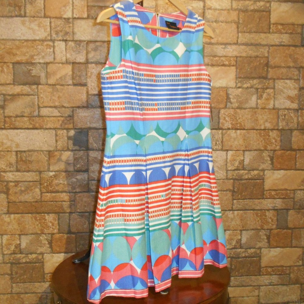 JUST...TAYLOR SLEEVELESS DRESS SZ 10